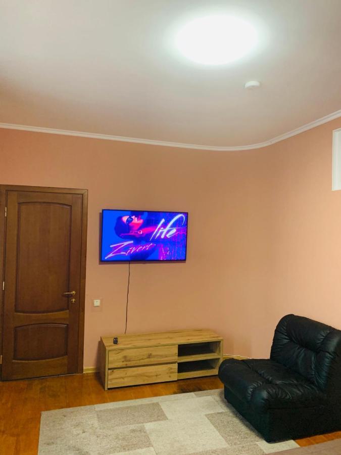 أوديسا Хостел Friends House المظهر الخارجي الصورة