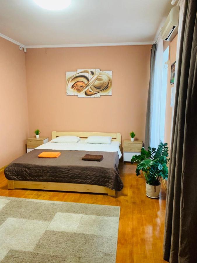 أوديسا Хостел Friends House المظهر الخارجي الصورة